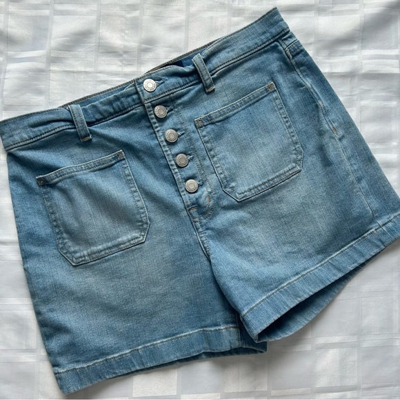 GAP Pants - GAP Patch Pocket Button Up High Rise Jean Shorts